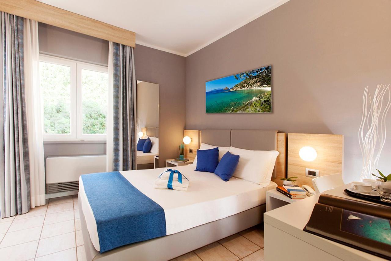 Bike&Boat Argentario Hotel Porto Santo Stefano  Zewnętrze zdjęcie